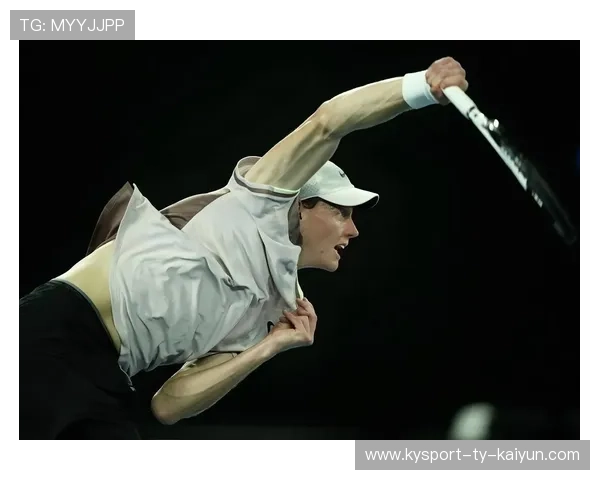 网球强力发球连取三分：从训练到实战的制胜之路